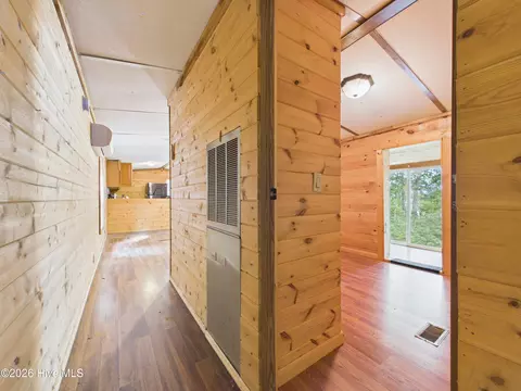 Entry Way - 30 Sapphire Rdg, Murphy, NC 28906 photo 2 of 2