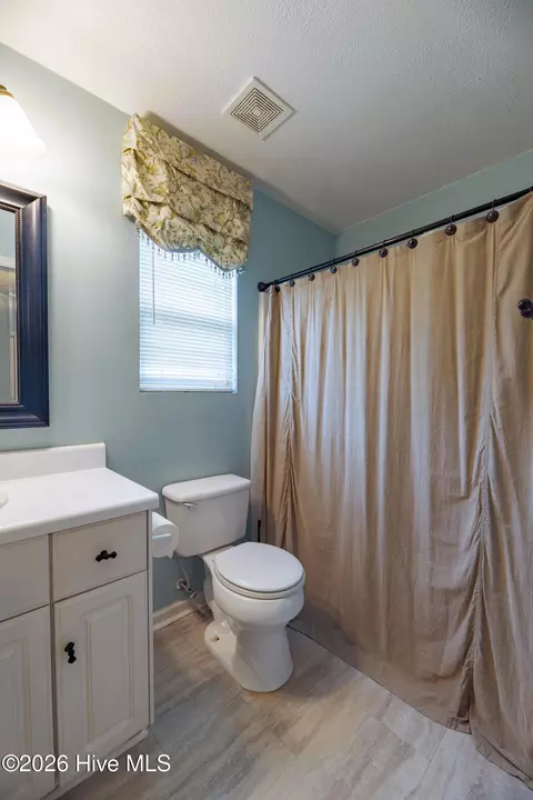 Bath - 692 Devon Rd, Grovetown, GA 30813 photo 2 of 3