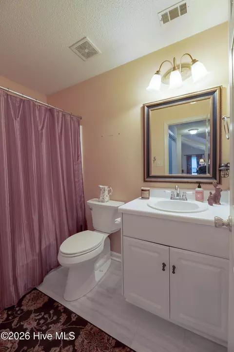 Bath - 692 Devon Rd, Grovetown, GA 30813 photo 3 of 3