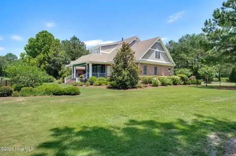 Exterior - 124 Cedar Point Dr, Wallace, NC 28466 photo 6 of 11