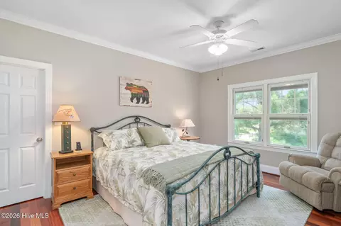 Bedroom - 124 Cedar Point Dr, Wallace, NC 28466 photo 3 of 5