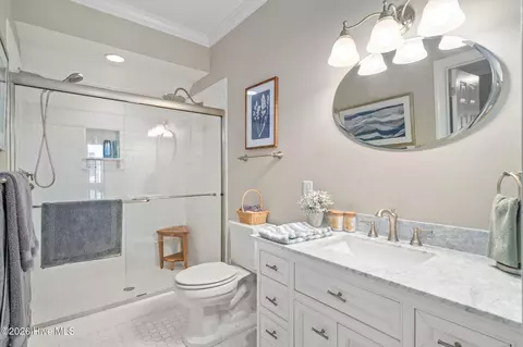Bath - 124 Cedar Point Dr, Wallace, NC 28466 photo 4 of 5