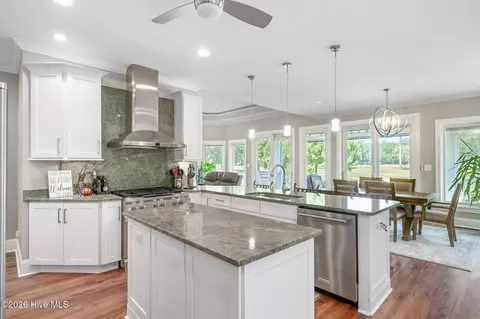 Kitchen - 124 Cedar Point Dr, Wallace, NC 28466 photo 2 of 5