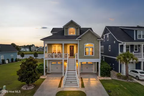 262 Spicer Lake Dr, Holly Ridge, NC 28445