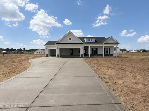105 Ed Barrow Ln, La Grange, NC 28551