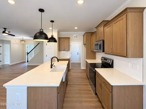 Kitchen - 20 Yardley Dr, Smithfield, NC 27577 photo 2 of 2