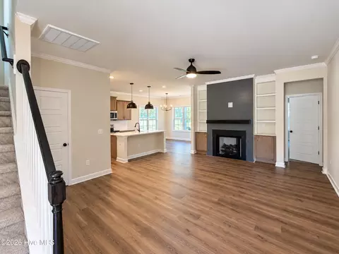Living - 20 Yardley Dr, Smithfield, NC 27577 photo 1 of 2