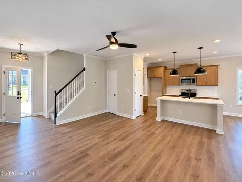 Living - 20 Yardley Dr, Smithfield, NC 27577 photo 2 of 2