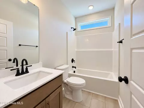 Bath - 20 Yardley Dr, Smithfield, NC 27577 photo 3 of 3