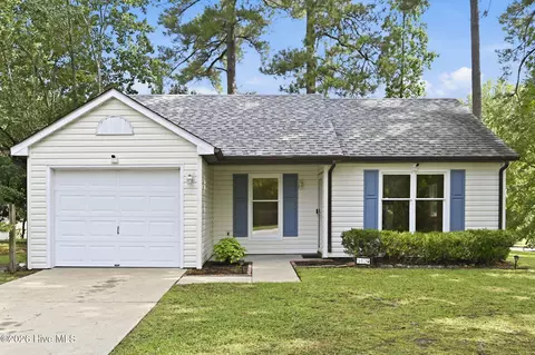 542 Shadowridge Rd, Jacksonville, NC 28546