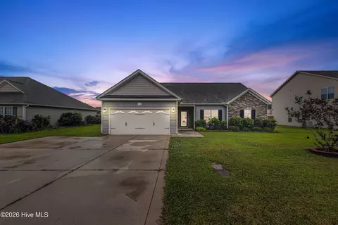 508 Louvre Ln, Jacksonville, NC 28546