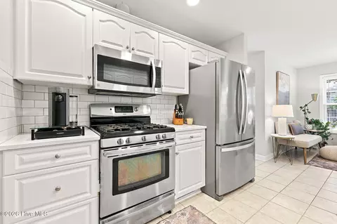 Kitchen - 2405 Longleaf Dr W, Pinehurst, NC 28374 photo 3 of 4