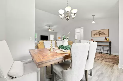 Dining - 2405 Longleaf Dr W, Pinehurst, NC 28374 photo 2 of 3