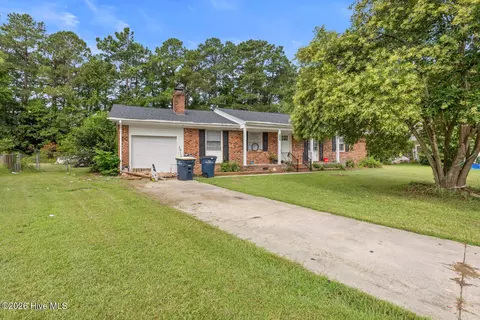 517 West Ct, Jacksonville, NC 28546