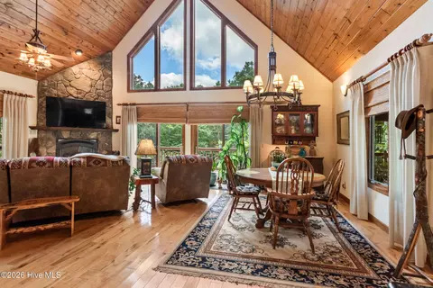 Dining - 390 Timberwood Hills Rd, Murphy, NC 28906 photo 1 of 3
