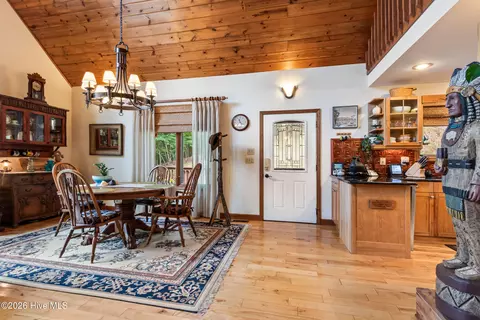 Dining - 390 Timberwood Hills Rd, Murphy, NC 28906 photo 2 of 3