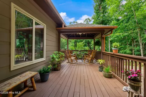 Exterior - 390 Timberwood Hills Rd, Murphy, NC 28906 photo 15 of 27