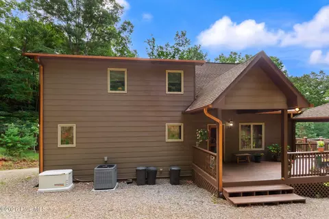 Exterior - 390 Timberwood Hills Rd, Murphy, NC 28906 photo 1 of 27