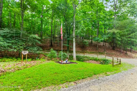 Exterior - 390 Timberwood Hills Rd, Murphy, NC 28906 photo 18 of 27
