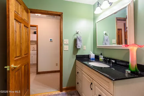 Bath - 390 Timberwood Hills Rd, Murphy, NC 28906 photo 11 of 11