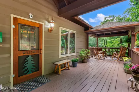 Exterior - 390 Timberwood Hills Rd, Murphy, NC 28906 photo 3 of 27
