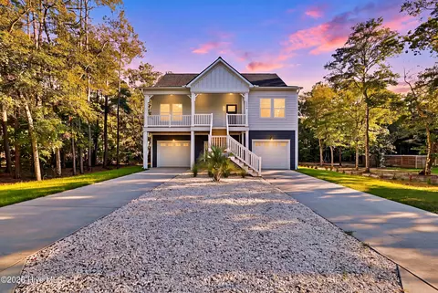 1099 Ferry Landing Dr SW, Supply, NC 28462