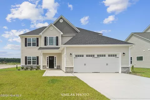 122 Sanctuary St, Jacksonville, NC 28546