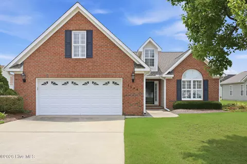 3408 Honeysuckle Dr, Winterville, NC 28590