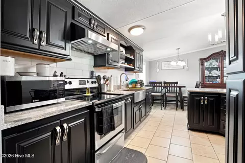 Kitchen - 9474 Shasta Rd, Bailey, NC 27807 photo 4 of 6