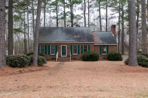 3793 Robinson St, Bethel, NC 27812