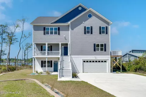 100 Paradise Ct, Sneads Ferry, NC 28460