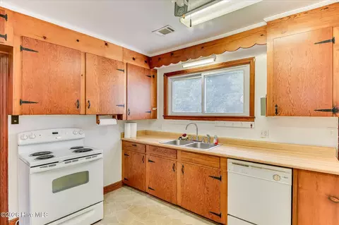 Kitchen - 3223 Ware Rd, Augusta, GA 30909 photo 2 of 3