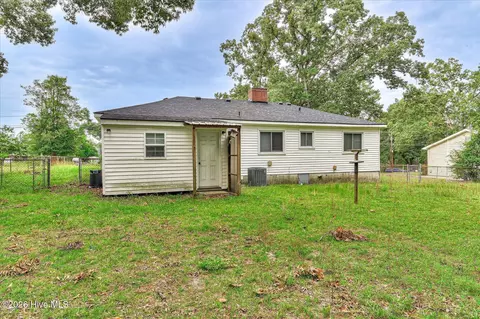 Exterior - 3223 Ware Rd, Augusta, GA 30909 photo 3 of 5