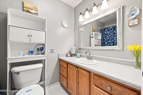 Bath - 121 Daphne Dr, Hubert, NC 28539 photo 3 of 4