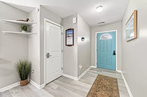 Entry Way - 121 Daphne Dr, Hubert, NC 28539 photo 1 of 1