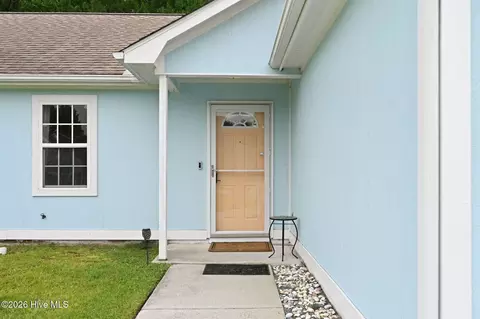 Exterior - 121 Daphne Dr, Hubert, NC 28539 photo 1 of 14