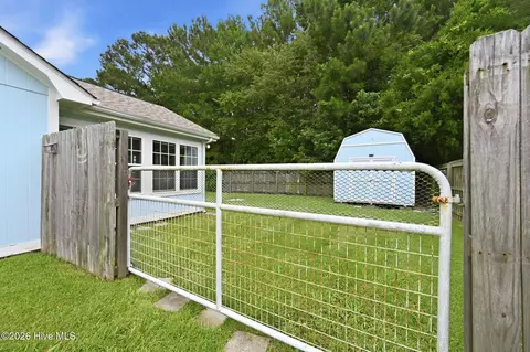 Exterior - 121 Daphne Dr, Hubert, NC 28539 photo 6 of 14
