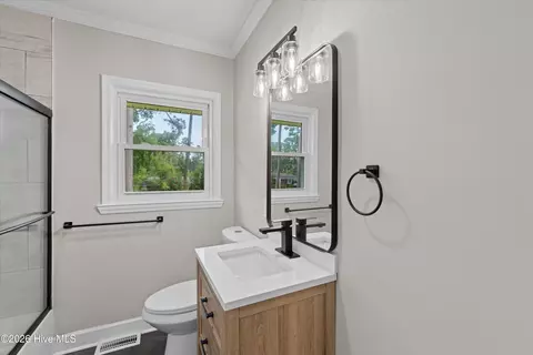 Bath - 2814 Keeling Pl, Augusta, GA 30909 photo 1 of 2