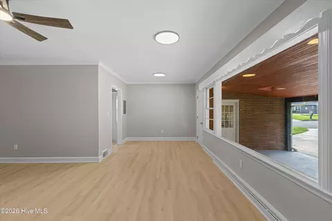 Living - 2814 Keeling Pl, Augusta, GA 30909 photo 5 of 10