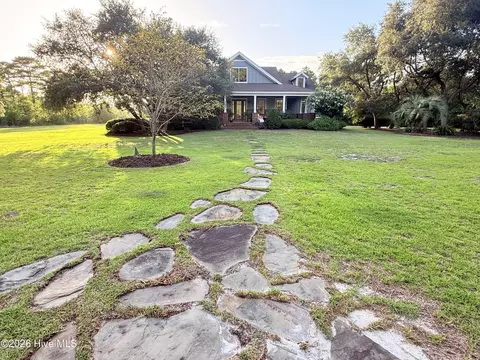 212 Elmhurst Rd, Wilmington, NC 28411
