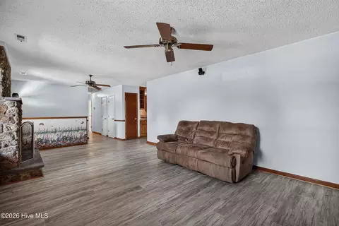 Living - 282 Riggs Rd, Hubert, NC 28539 photo 4 of 4