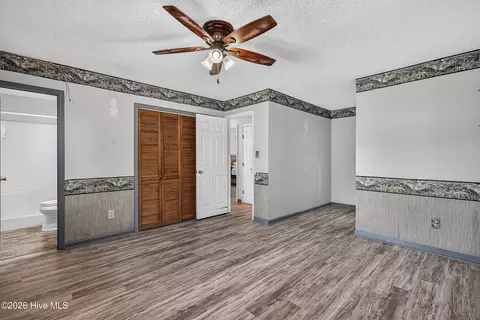 Bedroom - 282 Riggs Rd, Hubert, NC 28539 photo 2 of 4