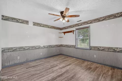 Bedroom - 282 Riggs Rd, Hubert, NC 28539 photo 1 of 4