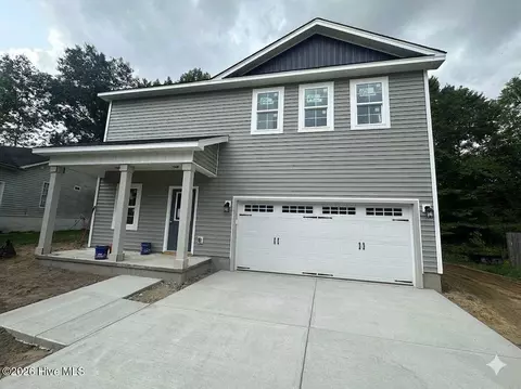 214 Hayden Pl, Jacksonville, NC 28540