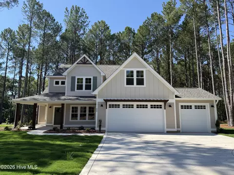 609 Gregory St, Carthage, NC 28327