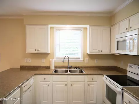 Kitchen - 424 Wilcox Rd, Kinston, NC 28501 photo 3 of 3