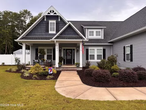 Exterior - 101 Beaver Trl, Hubert, NC 28539 photo 3 of 17