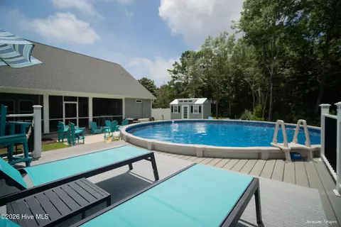 Exterior - 101 Beaver Trl, Hubert, NC 28539 photo 13 of 17