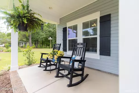 Exterior - 101 Beaver Trl, Hubert, NC 28539 photo 5 of 17