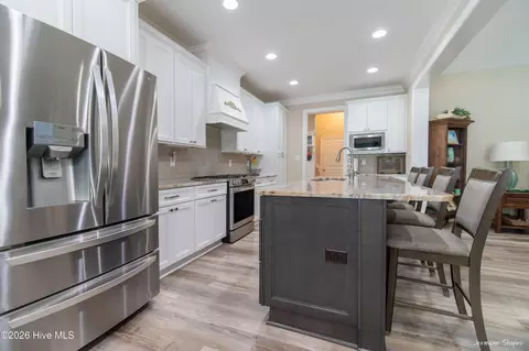 Kitchen - 101 Beaver Trl, Hubert, NC 28539 photo 2 of 4
